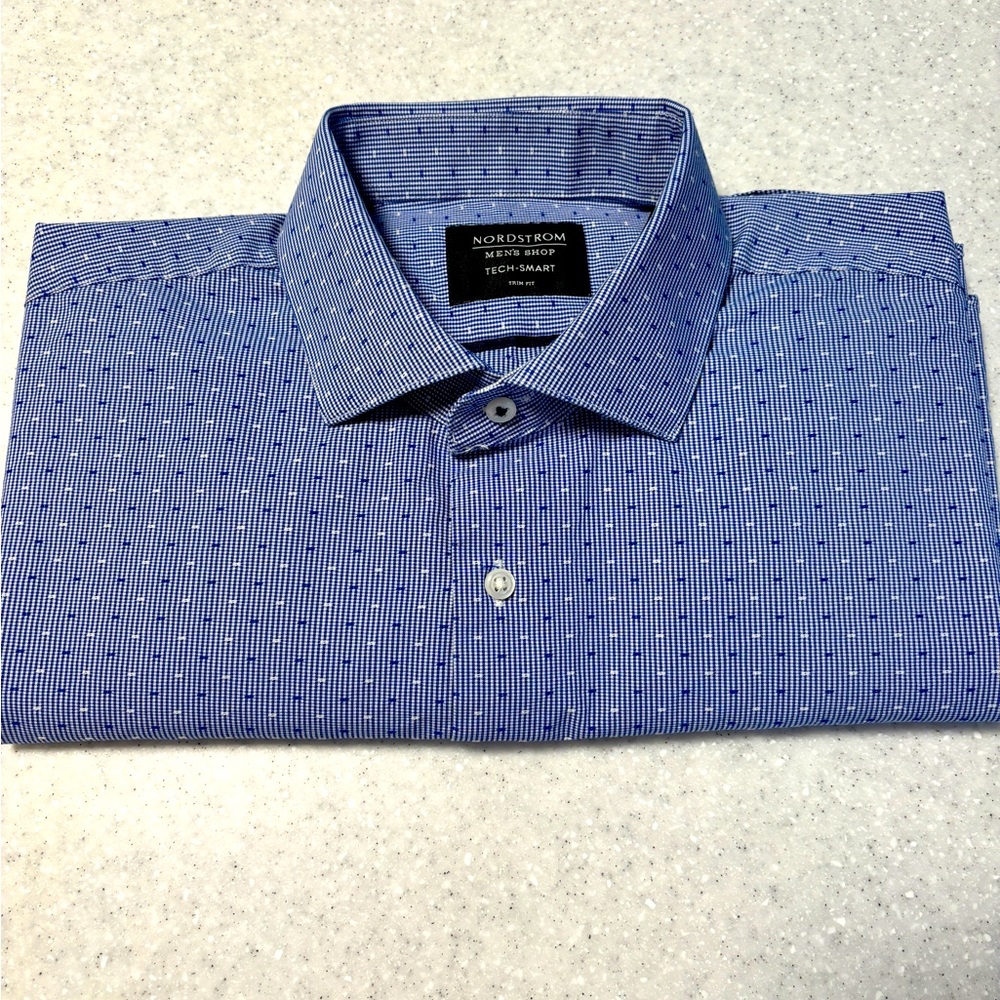 Nordstrom Men’s Long Sleeve Button Down “Tech Smart” Shirt